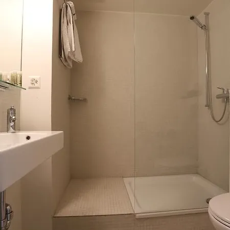 Madibapartments L8 Apartment *